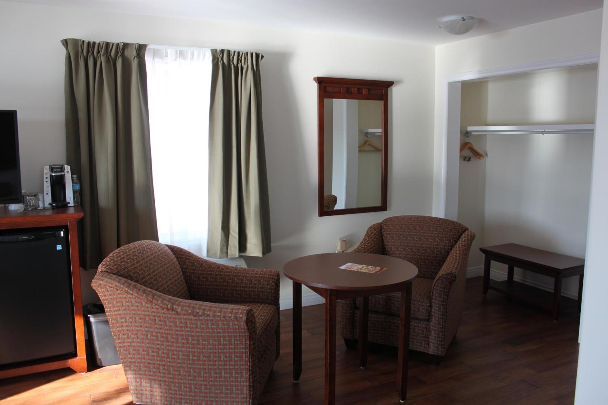 Lanes Riverhouse Inn & Cottages Montague Quarto foto