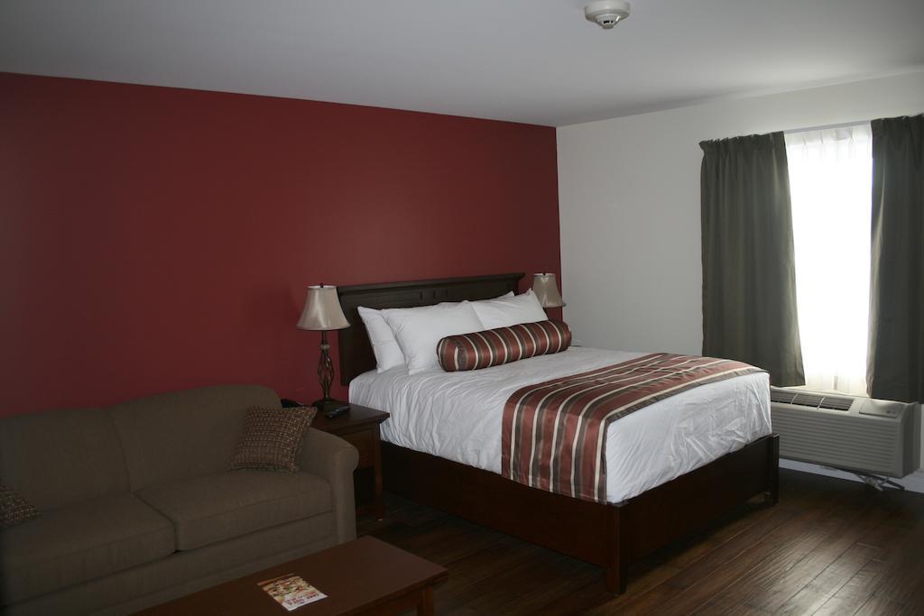 Lanes Riverhouse Inn & Cottages Montague Quarto foto