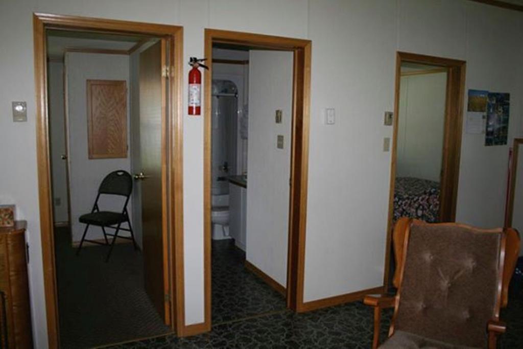 Lanes Riverhouse Inn & Cottages Montague Quarto foto